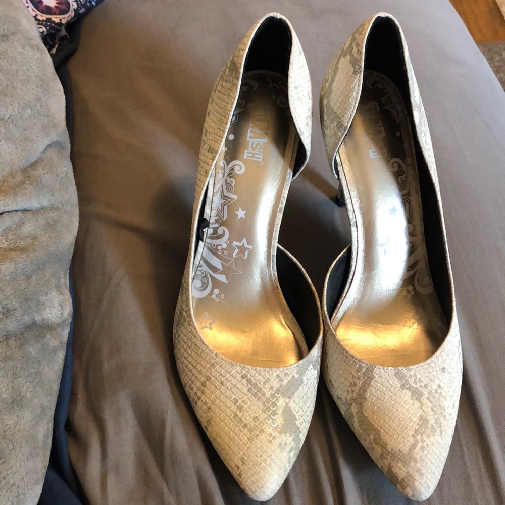 White stiletto heels